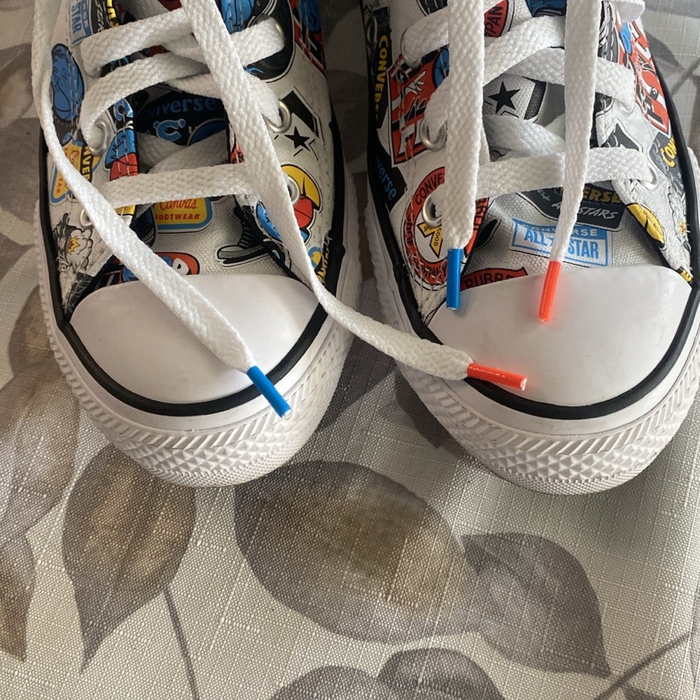Colorful High-Top Sneakers - Picture 4 of 9